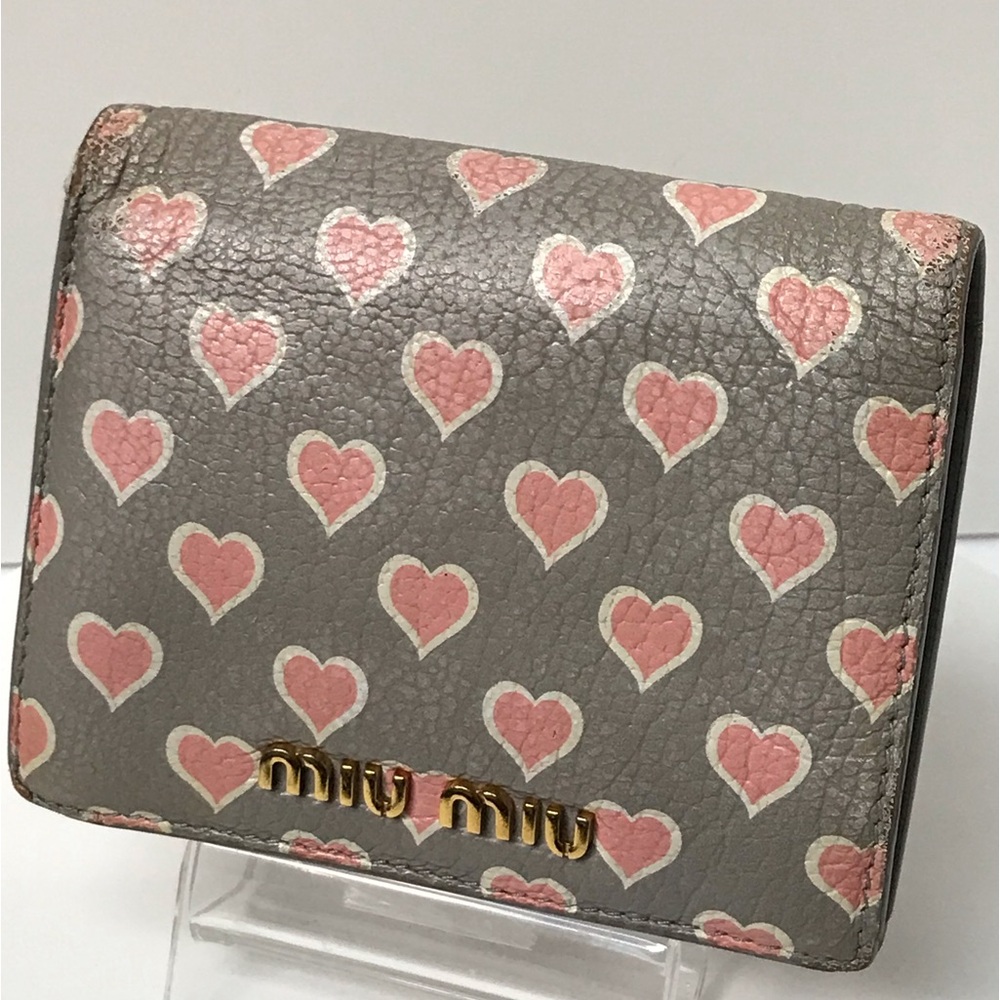 MIU MIU Heart Leather Bifold Compact Wallet 😍 - Picture 9 of 17